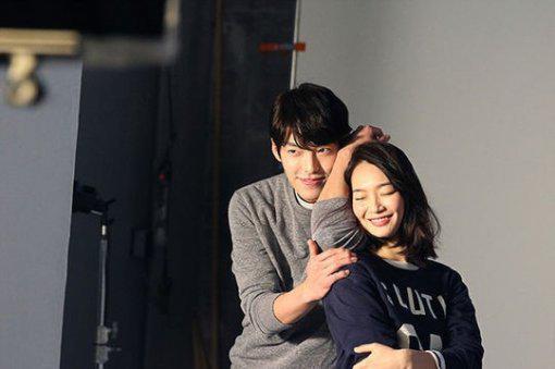 lo chuyen chong ngoai tinh nho khoa cua nha co hang xom... gay chia - 1