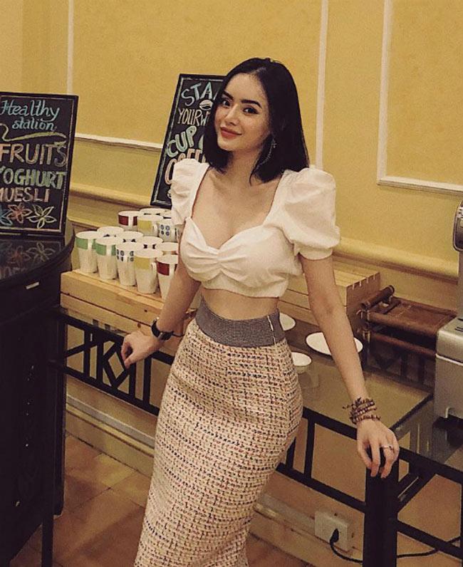 Chiếc áo lửng đắt hàng nhất tại các shop thời trang