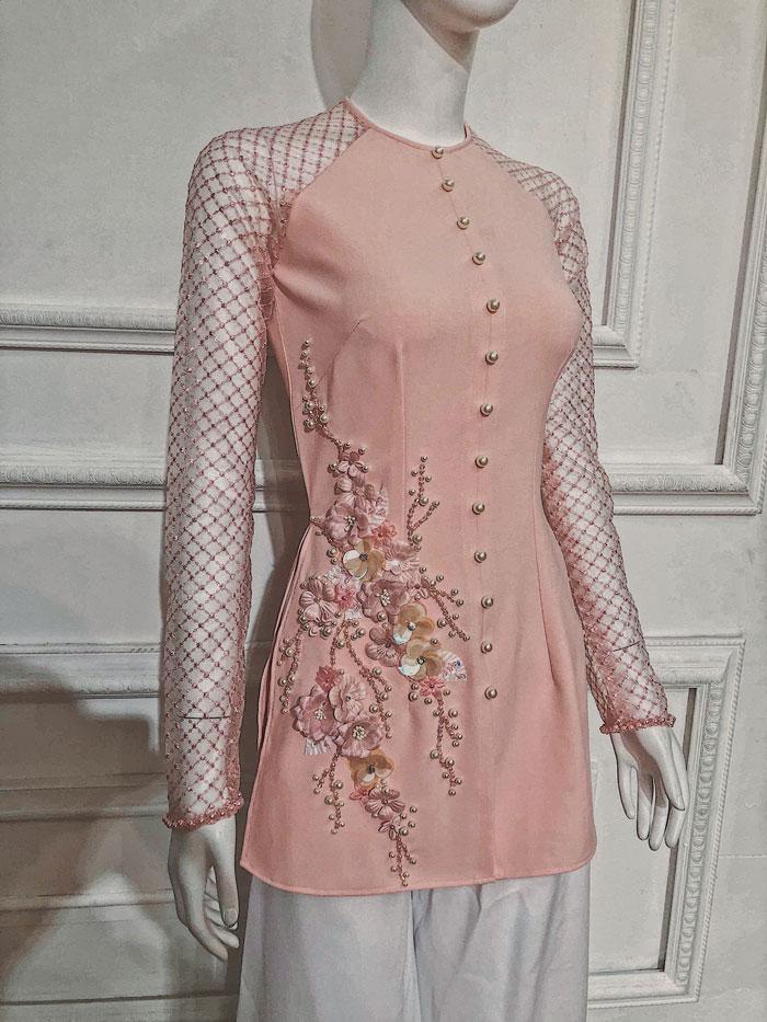 nhung dieu it ai biet ve chiec ao ba ba mau hong tai dem chung khao mien nam hhvn 2018 - 3