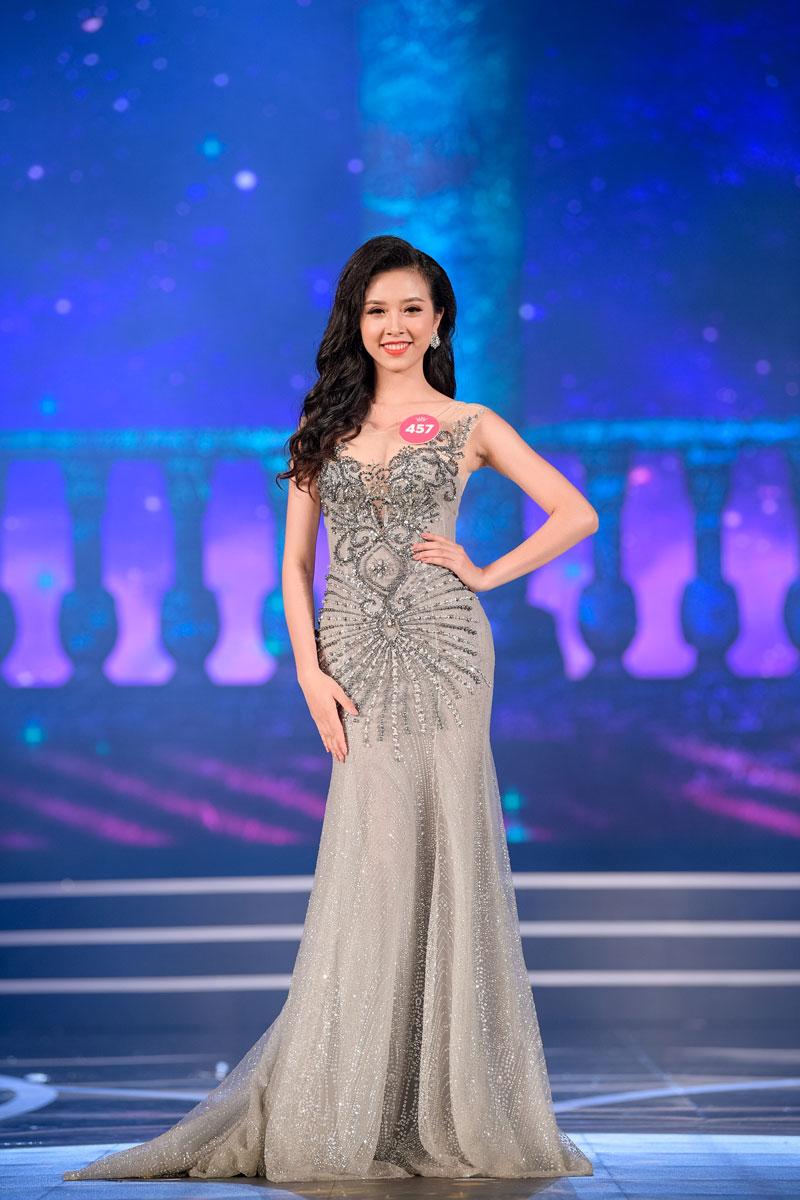 nhung dieu it ai biet ve chiec ao ba ba mau hong tai dem chung khao mien nam hhvn 2018 - 15