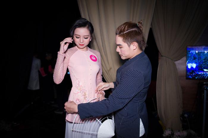 nhung dieu it ai biet ve chiec ao ba ba mau hong tai dem chung khao mien nam hhvn 2018 - 6