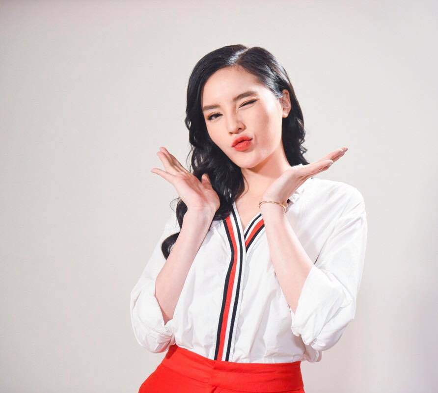 cuoi cung hoa hau ky duyen cung chiu an mac kin dao tro lai - 4