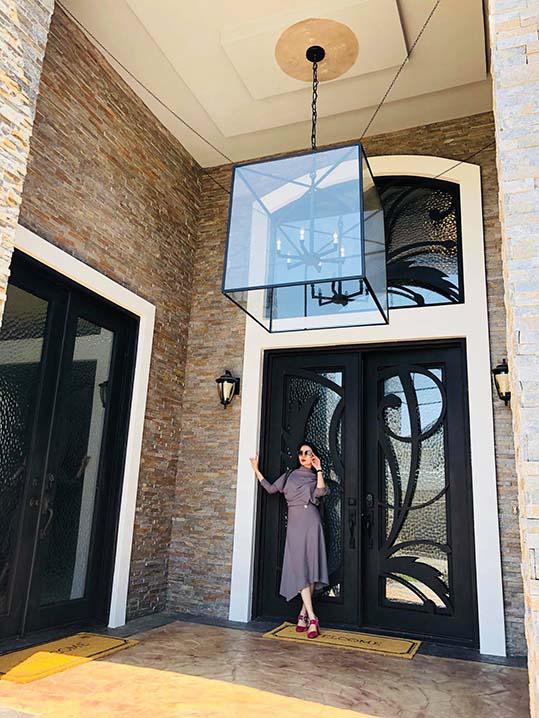 he lo hinh anh "hiem hoi" ve 2 can biet thu trieu do cua le quyen khien fan tram tro - 1