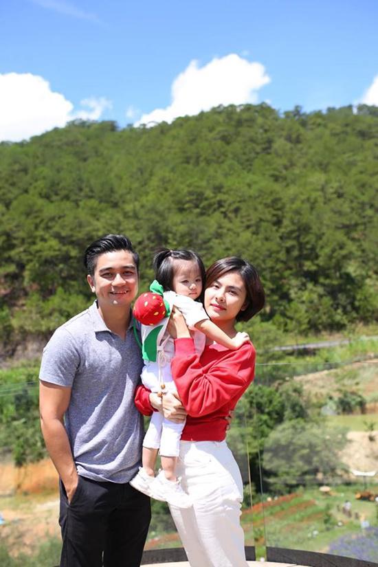 nang dau may man van trang: "bo me chong rat thoang, khong doi hoi toi phai vao bep nau nuong" - 1