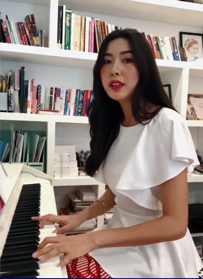 a hau thuy van buon ba hat "nu hon danh roi" khi tinh cu cau hon lan khue - 1