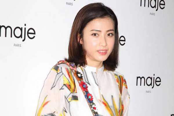 gia the cua ty phu "chuyen san my nu" cuoi cung lay nu phong vien quen nhan sac binh thuong - 9