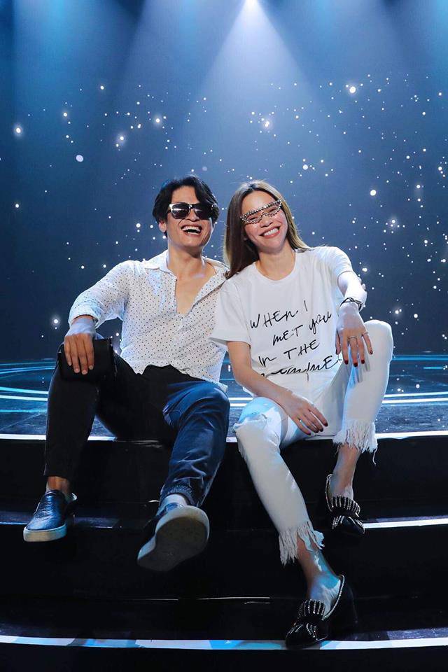 ho ngoc ha tre trung nhu teen girl khi dien ao thun 300 ngan dong! - 7