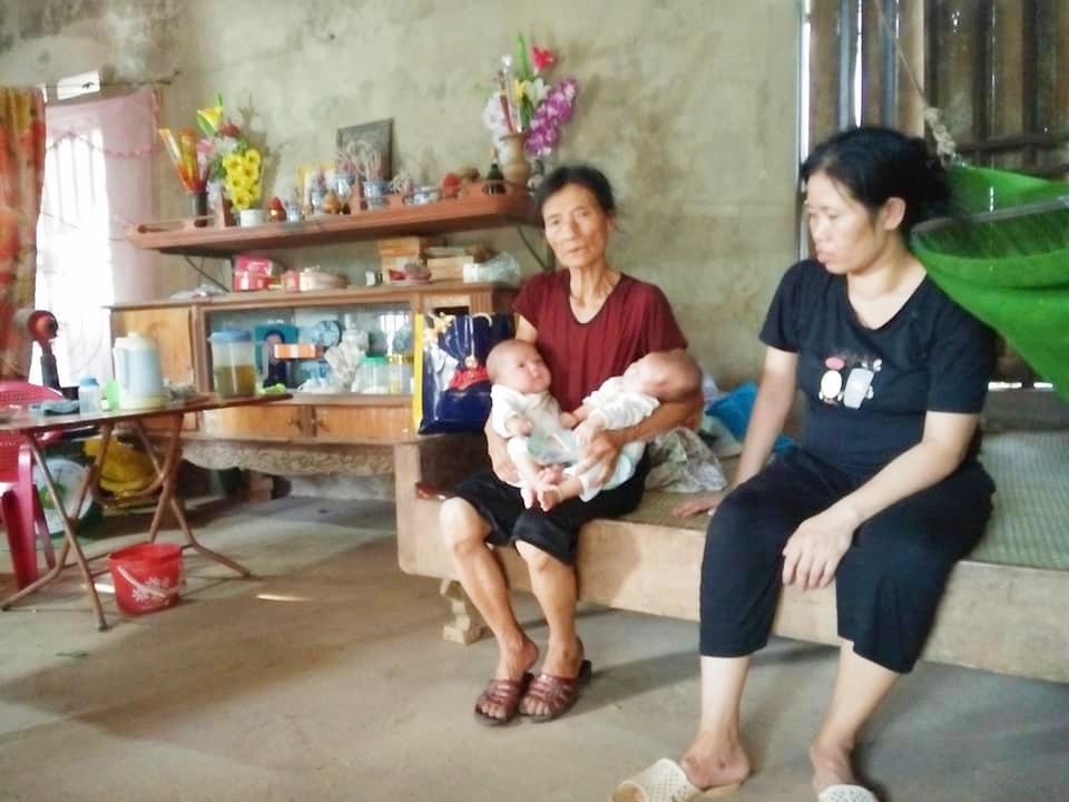 me ha nam 10 nam mong con mon moi, khi sinh doi lai chi biet do dan chang nhin con - 4