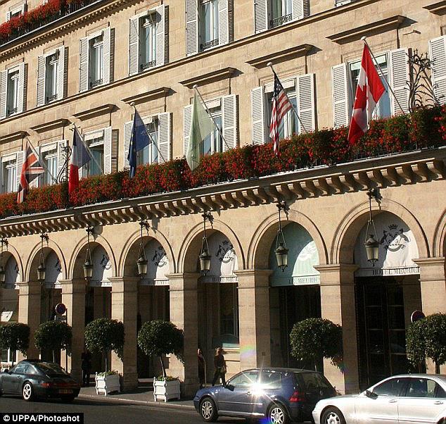 nu doanh nhan chet loa the trong khach san voi 92 vet thuong va su that kinh hoang phia sau - 2