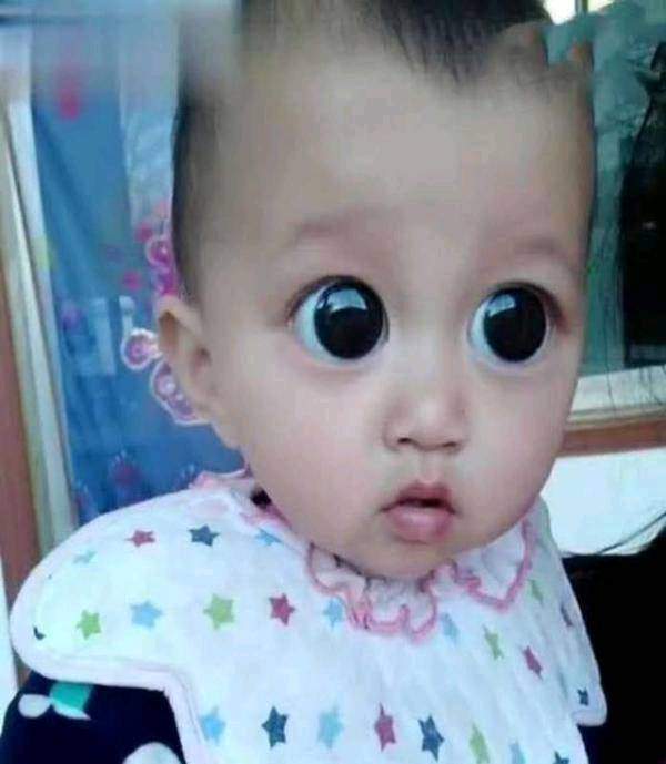 su that ve em be co doi mat to nhu “mat bo” gay sot mang xa hoi - 1