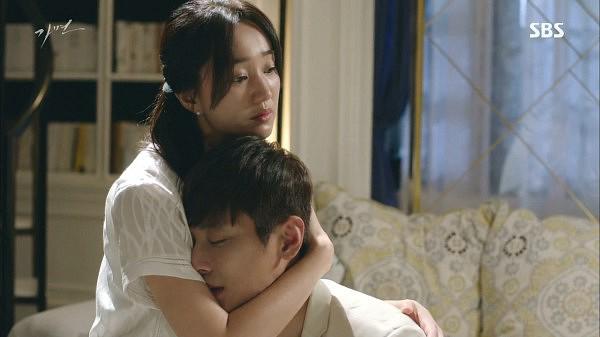 vac bung bau khap noi chay vay tien, nha xay xong vo bi chong duoi thang co ve ngoai - 1