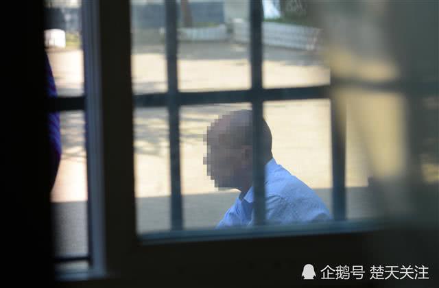 bi bo me giuc cuoi vo qua nhieu, thanh nien 26 tuoi dang khoe manh bong hoa tam than - 1