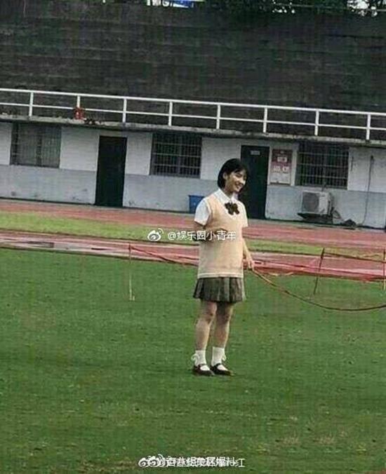 chung dong phuc nu sinh: sam thai xinh nhat lich su vuon sao bang bi trinh sang "dim toi ta" - 5