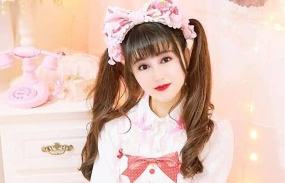 "tieu long nu" u70 khien dan mang "noi da ga" khi khoe anh an mac nhu thieu nu 20 - 1