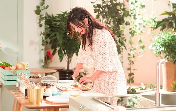 "tieu yen tu" chan tho, mat beo da xua roi, co mot en nho dep tinh khoi the nay! - 6