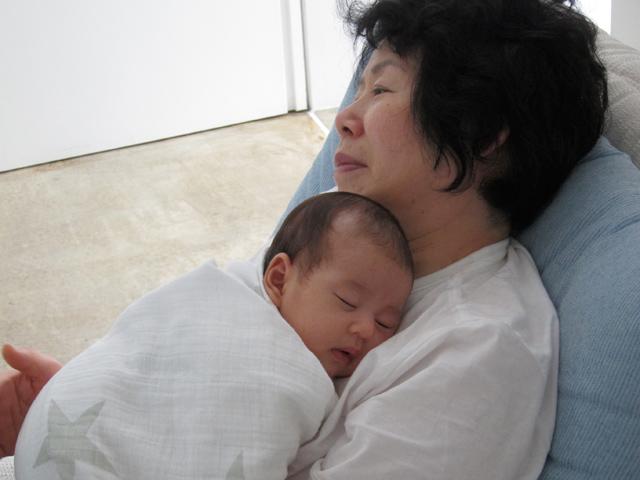 con ban ngu voi ai? dieu do se anh huong toi tri thong minh cua be suot cuoc doi - 2