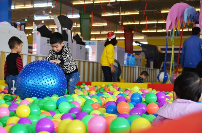 cuoi tuan, gia dinh di dau choi? - 1