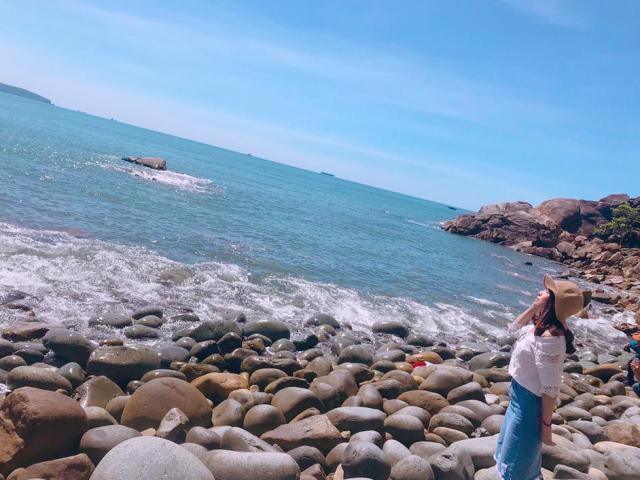 Tới Quy Nhơn khám phá bãi đá trứng tuyệt đẹp mê hoặc du khách