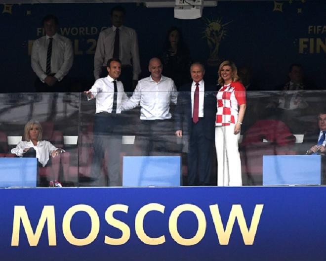 chan dung nu tong thong giong nguoi mau bikini gay chu y o chung ket world cup - 2