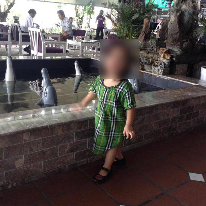 dien bien moi vu be 4 tuoi tu vong voi nhieu vet thuong khi bo gui o nha ban than - 1