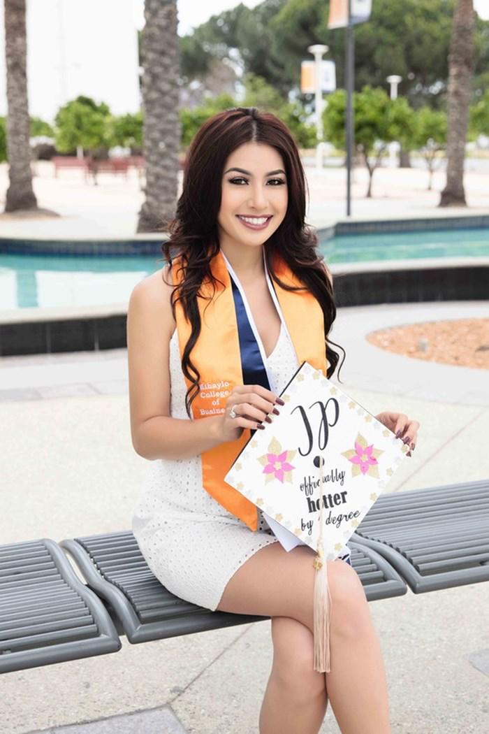 em gai kem 9 tuoi cua hoa hau jennifer pham duoc khen ngoi "an dut" ca chi gio ra sao? - 3