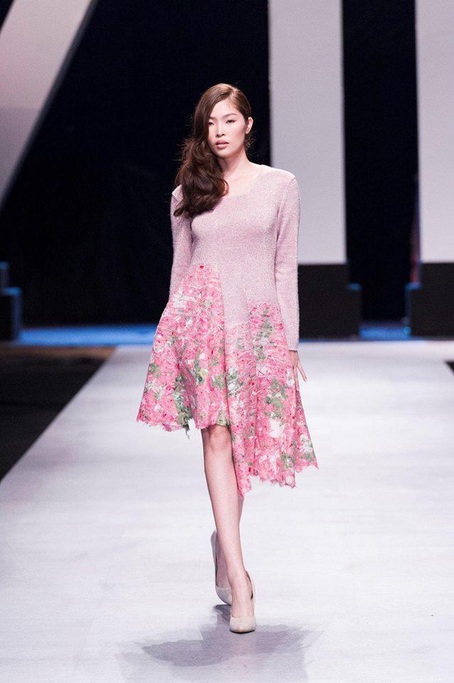 loat my nhan ten tuoi bat ngo tham gia "duong dua" hoa hau sieu quoc gia viet nam 2018 - 9