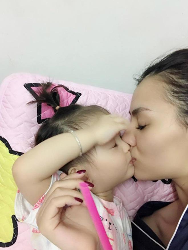 sao viet 24h: dep song gio - thi phi, pham anh khoa binh yen vui dua cung 2 con - 11