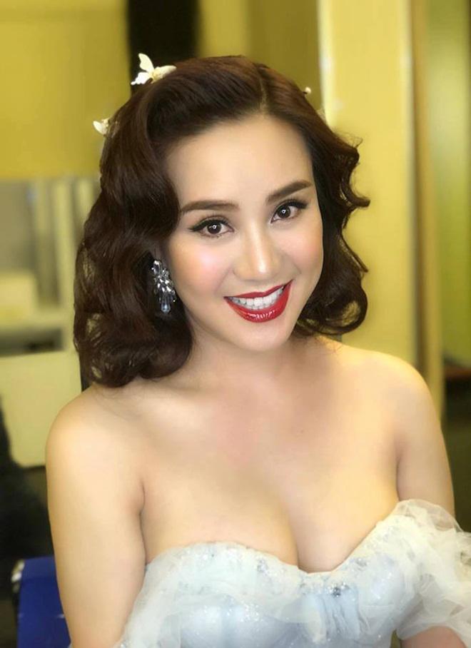 sao viet 24h: dep song gio - thi phi, pham anh khoa binh yen vui dua cung 2 con - 8