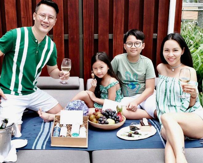 sao viet 24h: ho ngoc ha khoe anh con trai subeo giua khong gian dep nhu mo o my - 5