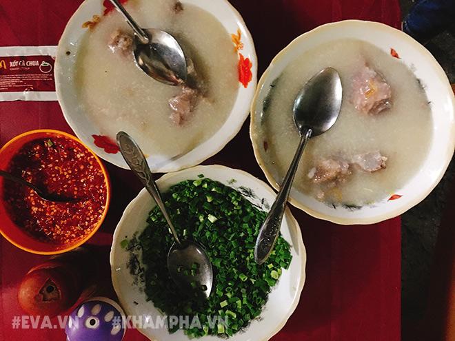 tu bi me chong che, ba lao nau duoc noi chao suon 45 nam ngon nuc tieng sai gon - 6