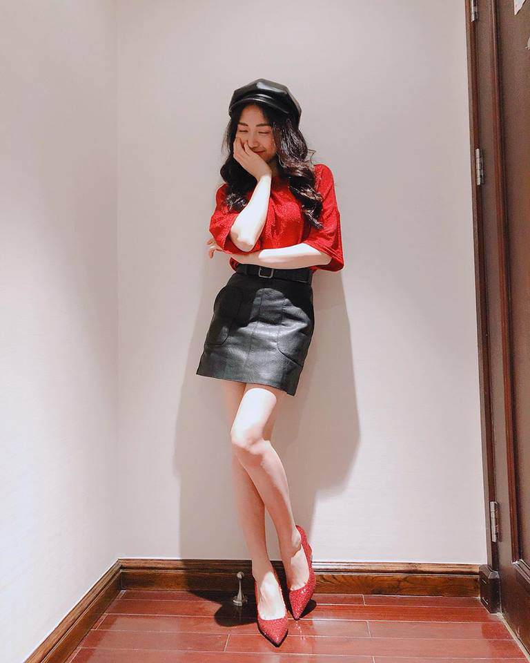 cuoi be bung voi thoi trang di an thit nuong ba dao cua "chi dai hoa ram but" hoa minzy - 15