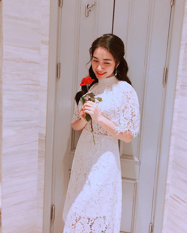 cuoi be bung voi thoi trang di an thit nuong ba dao cua "chi dai hoa ram but" hoa minzy - 11