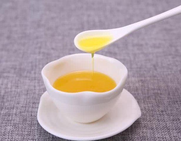 benh nhan xuat huyet nao khi di ve sinh, bac si nghe loi ke cua vo hieu ngay van de - 5