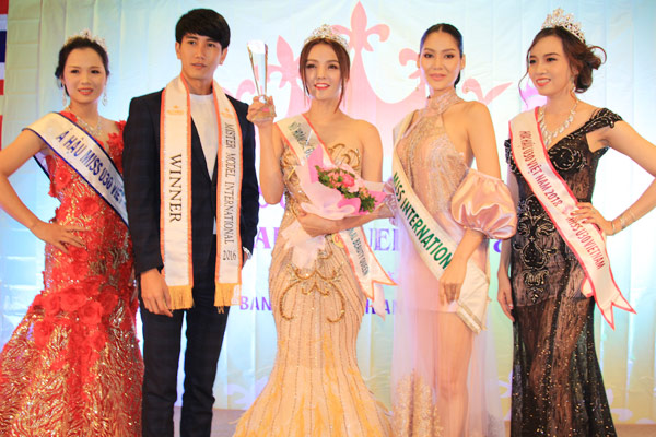 hoa hau trai dat thai lan trao vuong mien cho tan nu hoang sac dep chau a vi nhan ngoc - 5