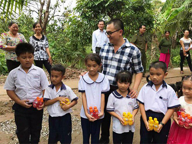 40 tuoi khong vo khong con, 