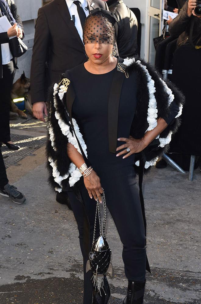 sau man boc gia do 7k, ly nha ky xach tui gan nua ty xuat hien truoc cong chung - 9