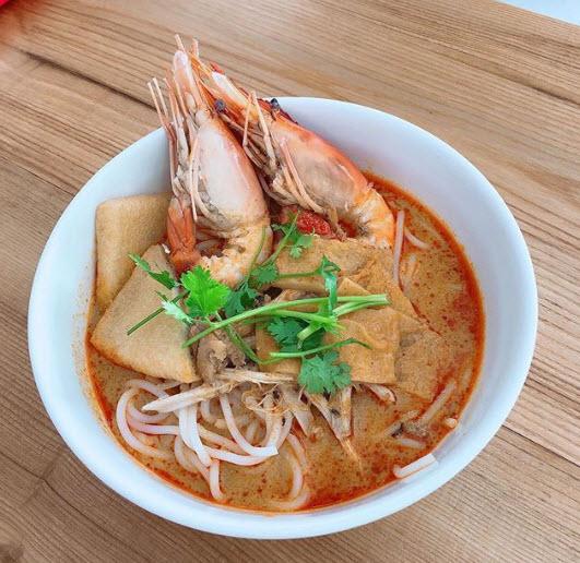 cham diem mam com cua 3 my nhan showbiz khi lam dau 3 gia toc trieu do o viet nam - 6