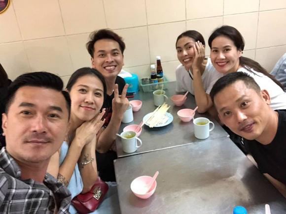 tang thanh ha khien chi em "ghen ty" khi bo chong con o nha di du lich cung ban than - 5