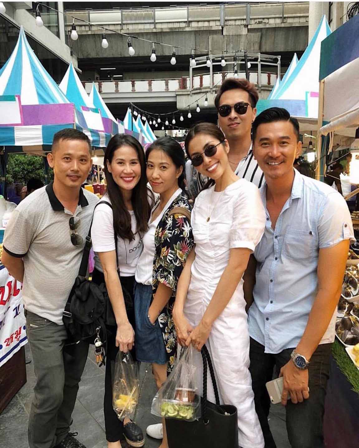 tang thanh ha khien chi em "ghen ty" khi bo chong con o nha di du lich cung ban than - 2