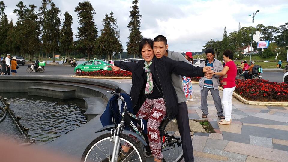 nhieu nam den sach, me ha noi giup con tu ky tro thanh ky luc gia xiec - 4