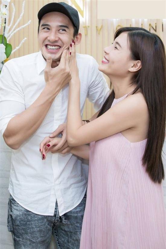 luong the thanh tu hao khoe con trai moi sinh giong minh "y duc" - 4