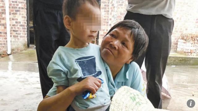 sang hang xom muon do, kinh hoang phat hien be trai song cung thi the ong noi suot 5 ngay - 1