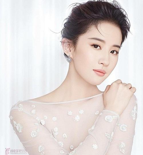 12 nam trong nghe van khong chiu lao hoa, luu diec phi tre thu 2 thi khong ai thu nhat - 2