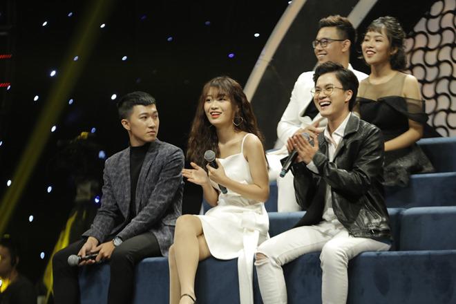 xuan lan thot len khi "bup be xu han" dap tra sac sao, noi muon an cua cham mam tom - 4