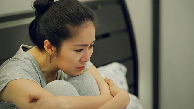 cuoi cung, co vo gao nep gao te danh gat nuoc mat don quan ao cho chong theo bo nhi - 3