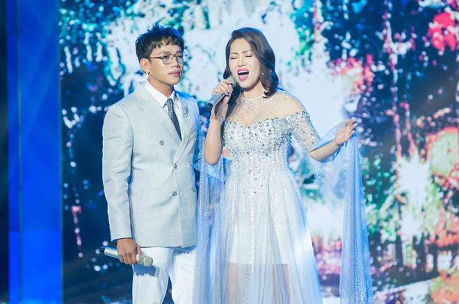 bat gap ban sao giong het minh hoi tre, chi tai tiet lo "lun di" qua nhieu ganh nang - 5