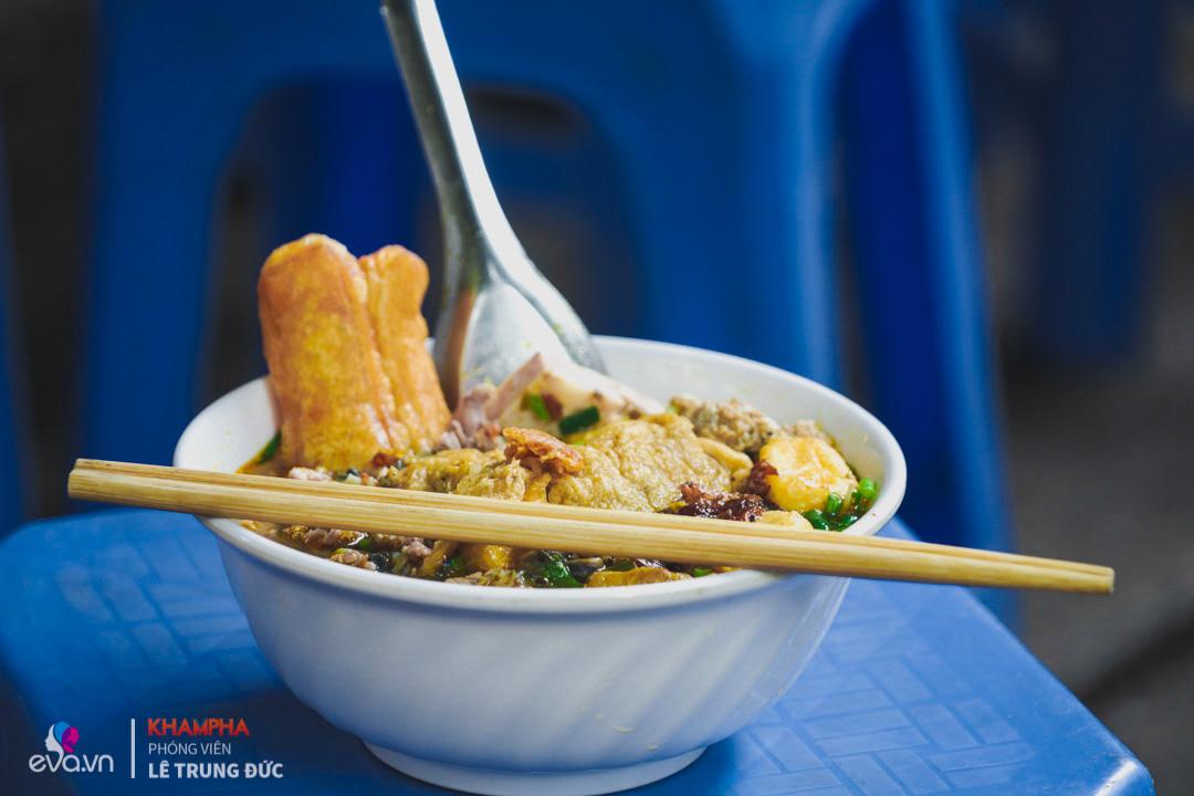 ganh bun rieu “khac sau cam thu” doc dao o ha noi hon 30 nam nuoi song ca gia dinh - 6
