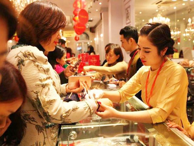 gia vang hom nay 31/7/2018: giam den khi nao? - 1