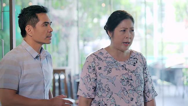 ke chong cham con, co vo danh da nhat gao nep gao te mai "tang tiu" voi bo cu - 1