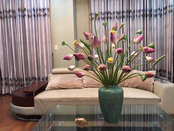 nha sang bung nho muon cach cam hoa sen tuyet dep cua ba me hai phong - 4